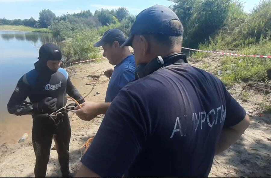 Около Благовещенска утонул мужчина решивший переплыть Владимировское озеро видео