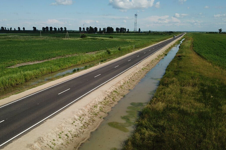 Две региональные дороги в Амурской области отремонтировали раньше срока