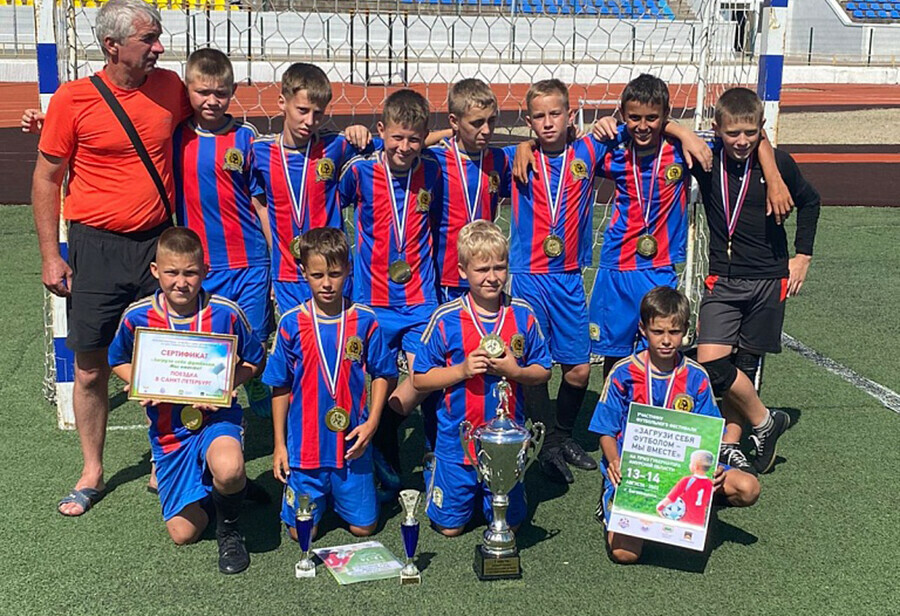 Маленькие футболисты из амурского села Поярково победившие в фестивале поедут в Петербург