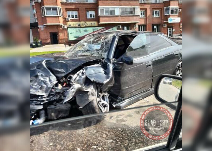 Ушла еще одна легенда в Благовещенске разбился Toyota Mark II фото