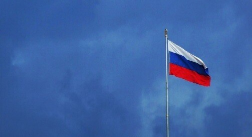 Еженедельное поднятие российского флага в школах Приамурья улучшит успеваемость считают власти