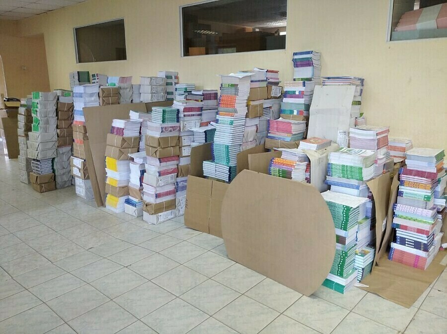 Россия передала в школы ДНР около 1 миллиона учебников
