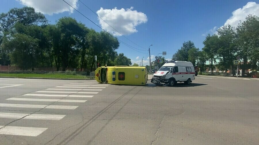 В амурском минздраве оставили без ответа вопрос какая из попавших в ДТП скорых ехала на вызов