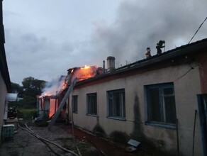 Благовещенские пожарные спасли от огня жилой дом