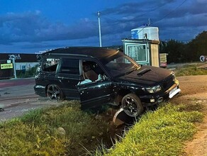 Неизвестные в Уссурийске обстреляли Subaru Forester и ранили водителя фото