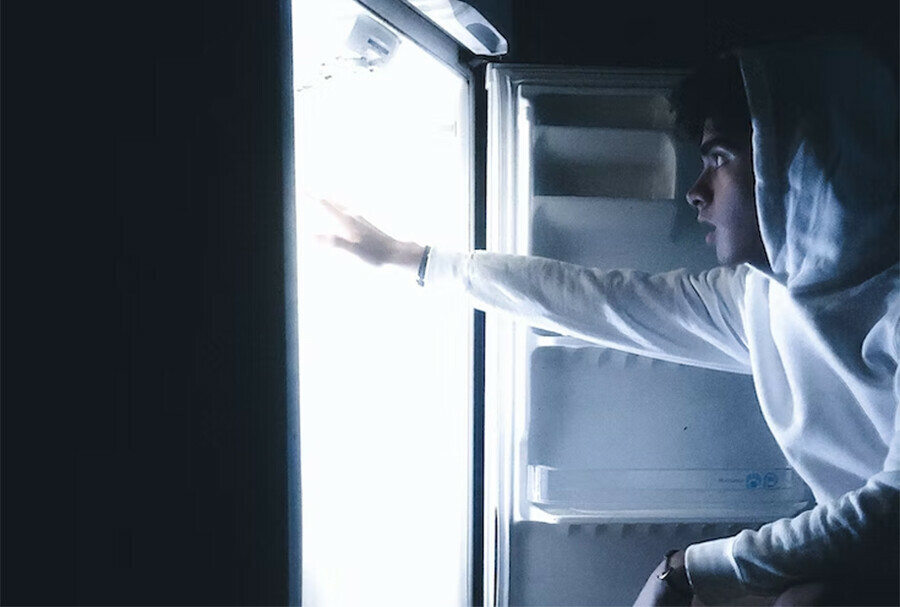 Сотрудник магазина запер 9летнего мальчика в холодильнике 
