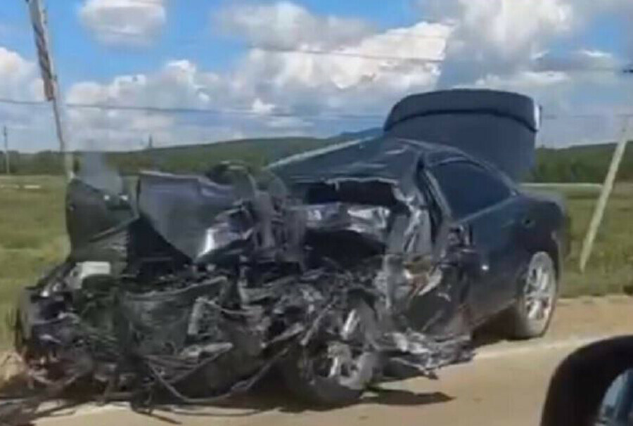 Автомобиль попавший в смертельное ДТП в Приморье превратился в груду металла