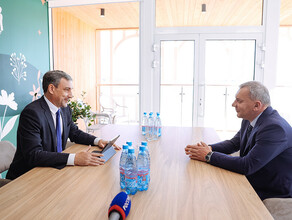 Губернатор Приамурья встретился с новым главой Роскосмоса Юрием Борисовым