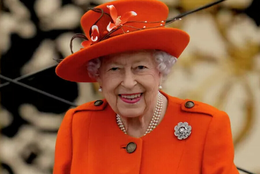 Состояние здоровья королевы Британии обеспокоило врачей К Елизавете II прибыли все ее дети