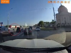 Очевидцы в Благовещенске иностранец сбил велосипедистку видео