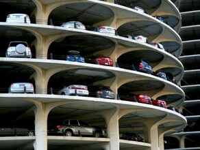 Вицепремьер Марат Хуснуллин призвал сократить количество парковок у новостроек