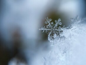 Глазам не верю Благовещенск встретил первый снег Что говорят синоптики видео