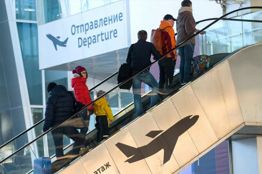 Госдума для граждан подлежащих мобилизации ограничений на выезд из страны нет