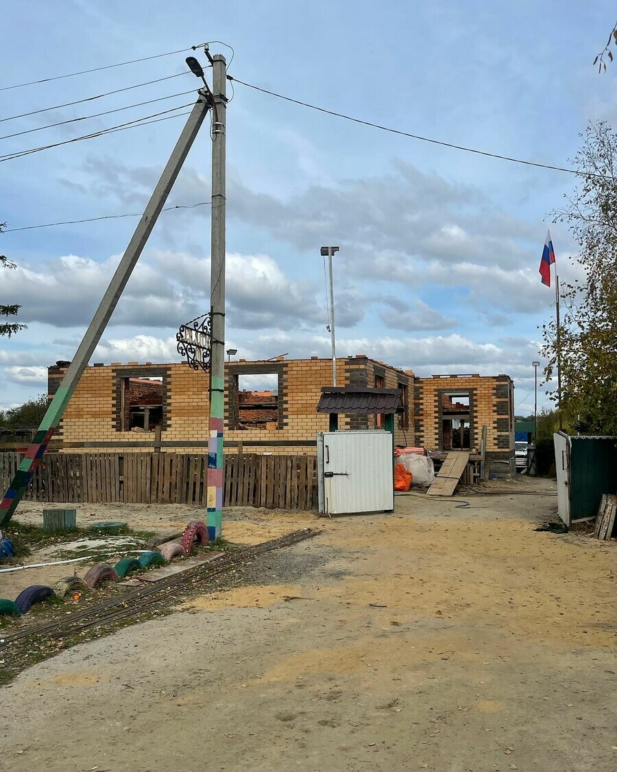 Священнику Олегу из амурской Возжаевки нужна помощь. У него сгорел дом ?  Amur.Life