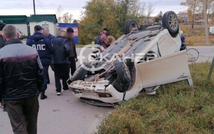 В Шимановске водитель потерял управление над иномаркой машина перевернулась видео