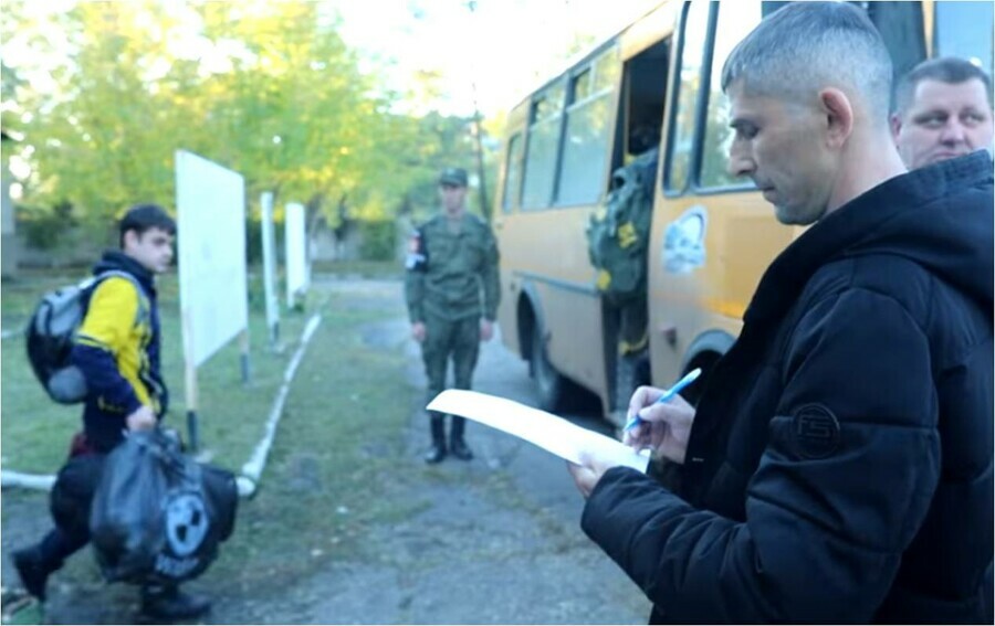 Правительство перечислило уважительные причины неявки в военкомат по повестке