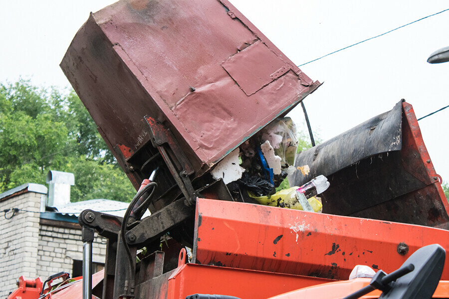 Некоторых мусорных операторов обвинили в попытках окучить амурский бизнес и муниципалитеты