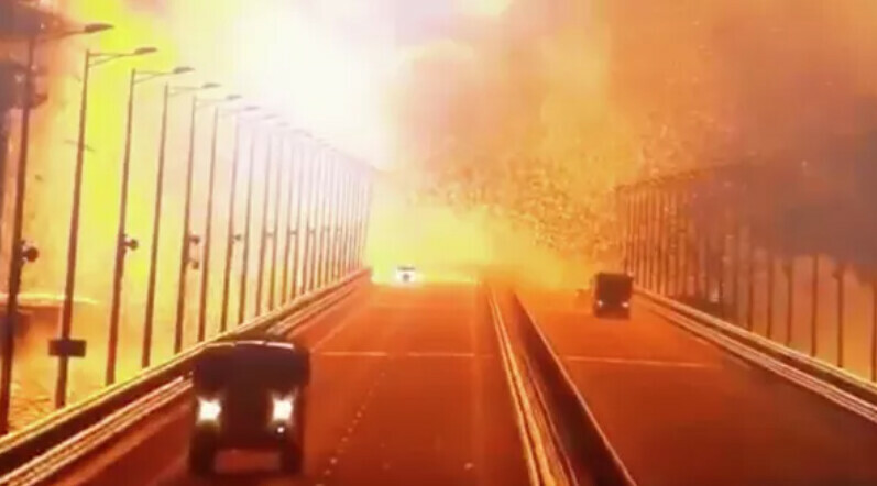 Три человека погибли на Крымском мосту во время взрыва Что известно о ЧП