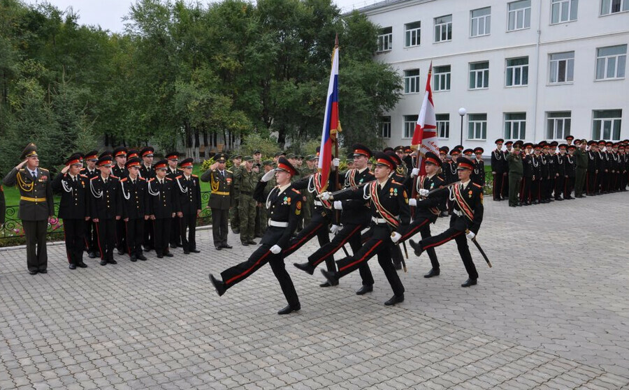 Амурский кадетский корпус отмечает десятилетие за это время выпустились около 400 курсантов фото