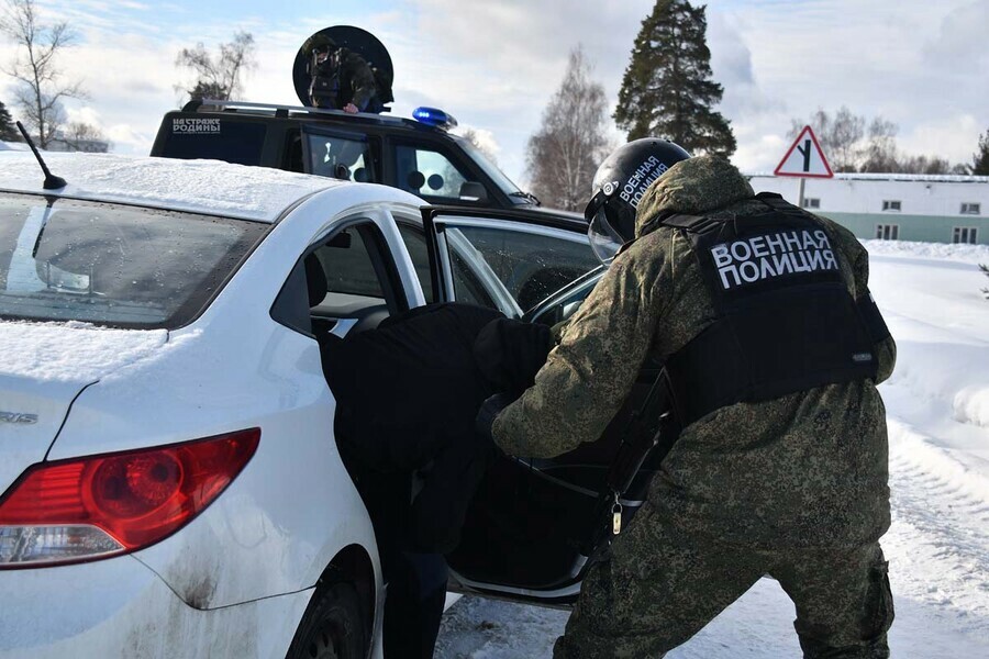 Запрет на алкоголь оружие митинги изъятие машин что значит введение военного положения в стране