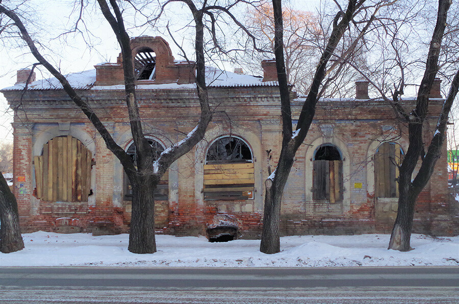 В Благовещенске начали реставрировать дом владелицы кирпичного завода Евдокии Назаровой