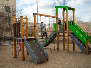 Обновленная детская площадка открылась в Моховой Пади