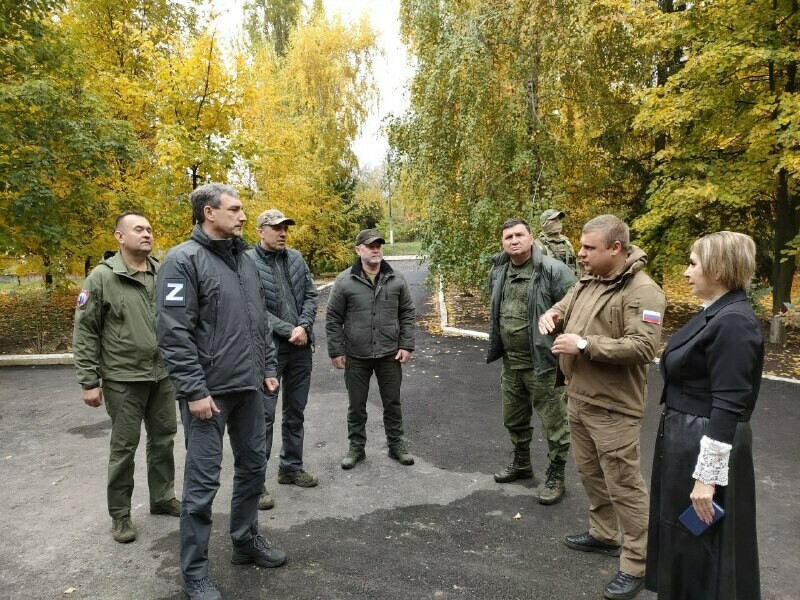 Губернатор Амурской области снова улетел в Донбасс где Приамурье восстанавливает соцобъекты 