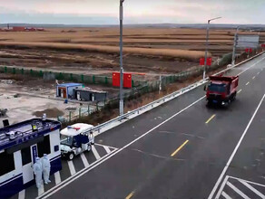 По автомобильному мосту из КНР в Благовещенск перевезено больше 1 000 единиц техники видео