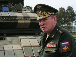 Не обеспечил связью и подвозом боеприпасов СМИ сообщают что генерал Лапин отстранен от должности