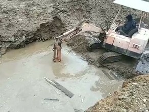 В Верхнеблаговещенском продолжают восстанавливать проезд между городом и Благовещенским районом