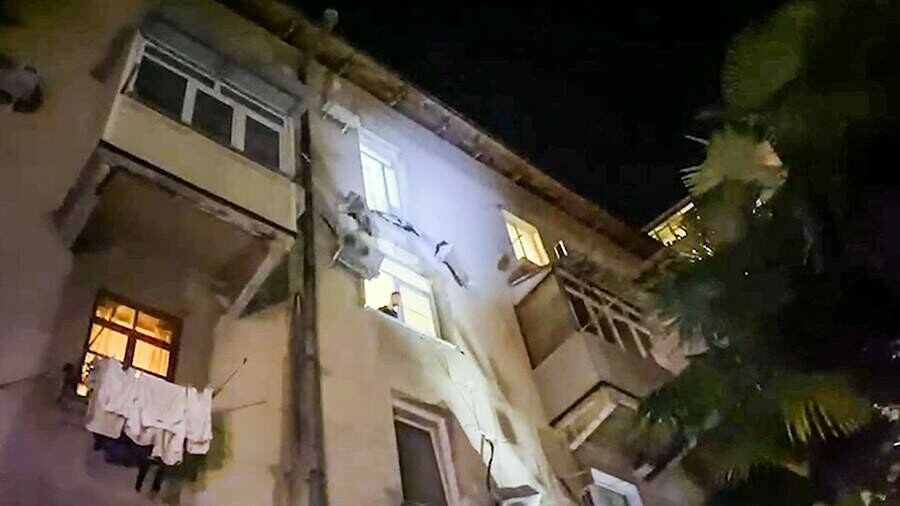 В Сочи обрушился балкон жилого дома Два человека погибли