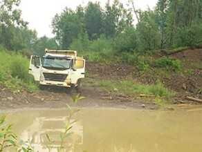 В Приамурье направлено в суд дело о гибели водителя грузовика который съехал с дороги и утонул в котловане 