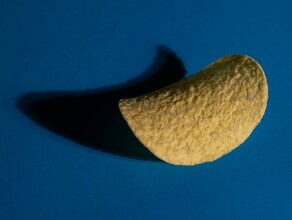Психологи чипсы и картофель фри вызывают привыкание наравне с никотином