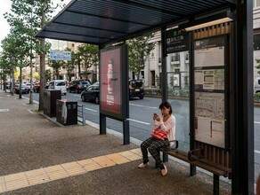 На Дальнем Востоке предлагают развернуть автобусные остановки спиной к дороге