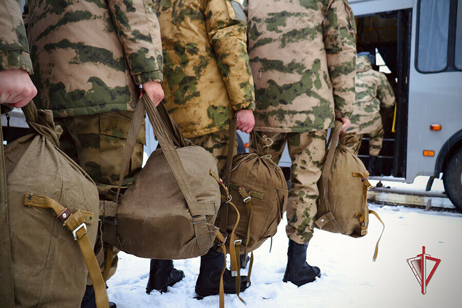 Призывников из Амурской области направили служить в национальную гвардию РФ