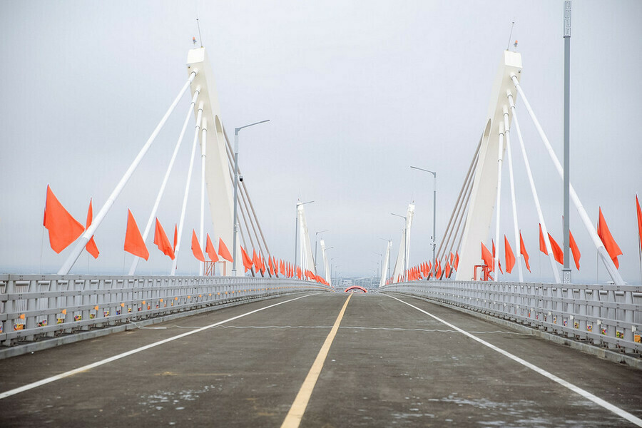 Международный мост через Амур в Благовещенске хотят перевести на круглосуточный режим работы