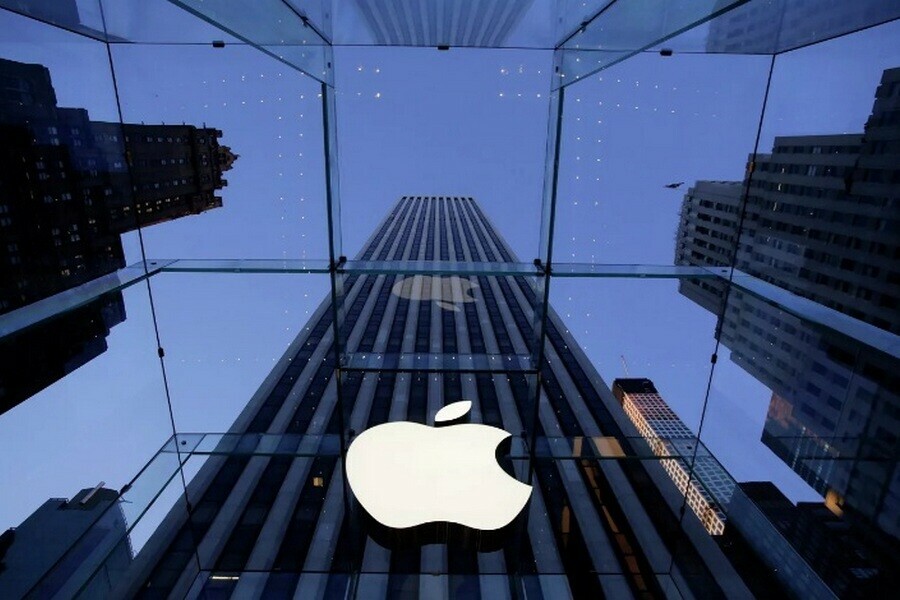 Apple отложила дебют беспилотного электромобиля до 2026 года