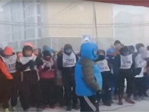 В минус 47 градусов налегке в Якутии прошел экстремальный легкоатлетический забег