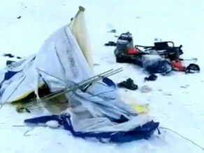 На озере машина раздавила палатку с рыбаками Один сразу погиб