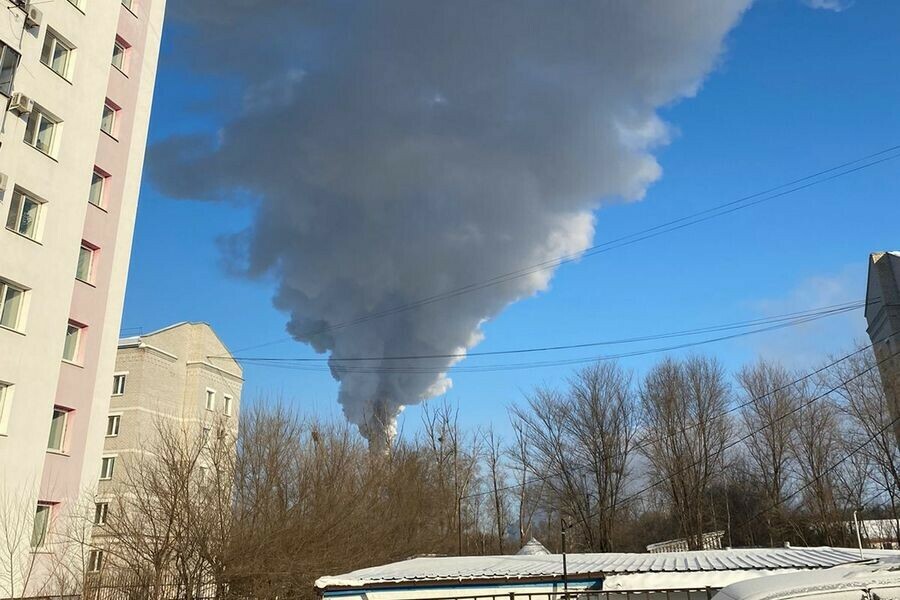 Горожане снова подняли тему черного дыма из трубы Благовещенской ТЭЦ