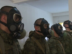 В Приамурье в воинских частях ВВО проходят занятия по боевой подготовке с новобранцами видео