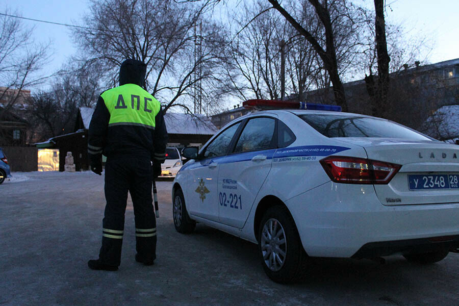 В Благовещенске столкнулись четыре автомобиля Пострадала 17летняя девушка видео