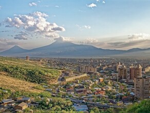 В Армении объявили военное положение и всеобщую мобилизацию