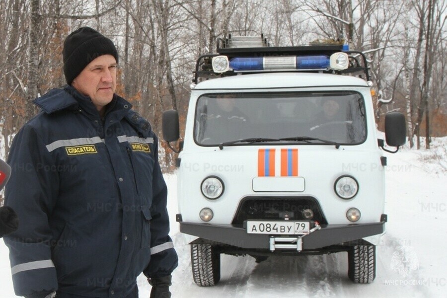 Движение пассажирских автобусов остановили на федеральной трассе Амур 