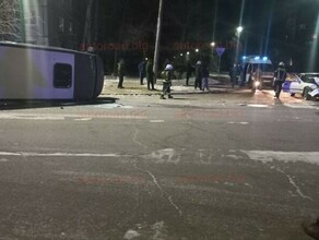 Водитель машины врезавшейся в рейсовый автобус скрылся с места ДТП в Благовещенске