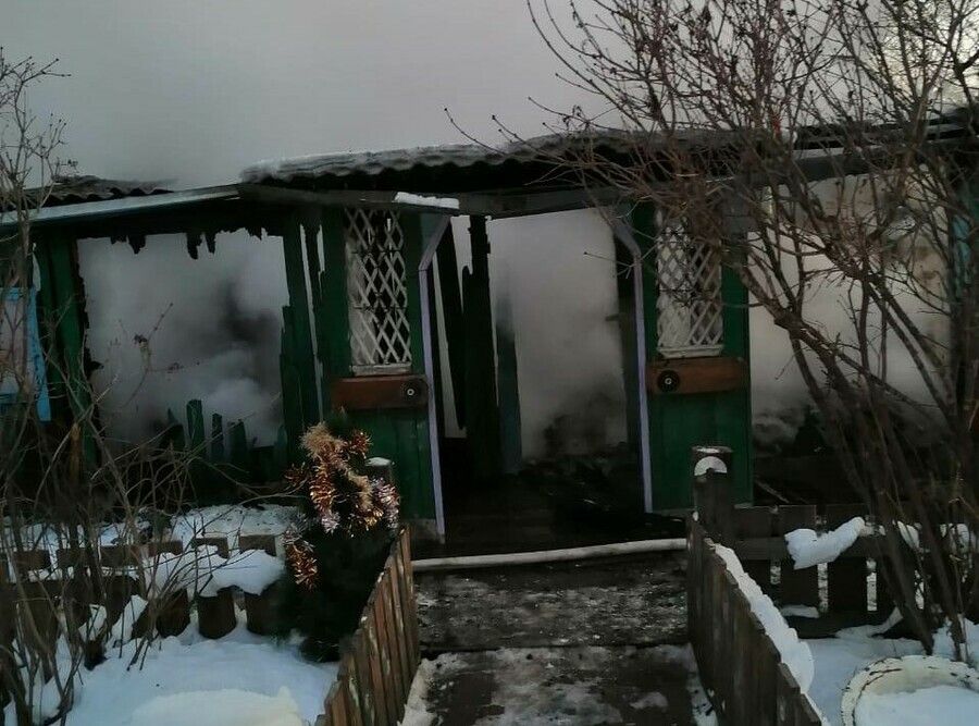 16 пожаров и двое погибших в МЧС рассказали о происшествиях в Амурской области за два дня