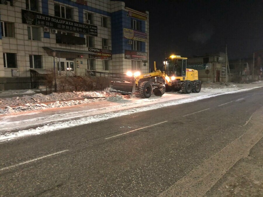 Водителям быть внимательнее ГСТК озвучила районы где будут чистить улицы и заездные карманы