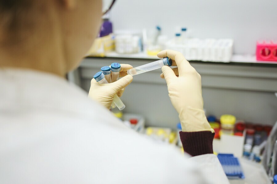 В Приамурье поступило 42 дозы вакцины от коронавируса Ожидается еще 600 доз