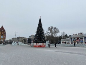 На следующей неделе в Белогорске уберут новогоднюю ель и праздничные фигуры