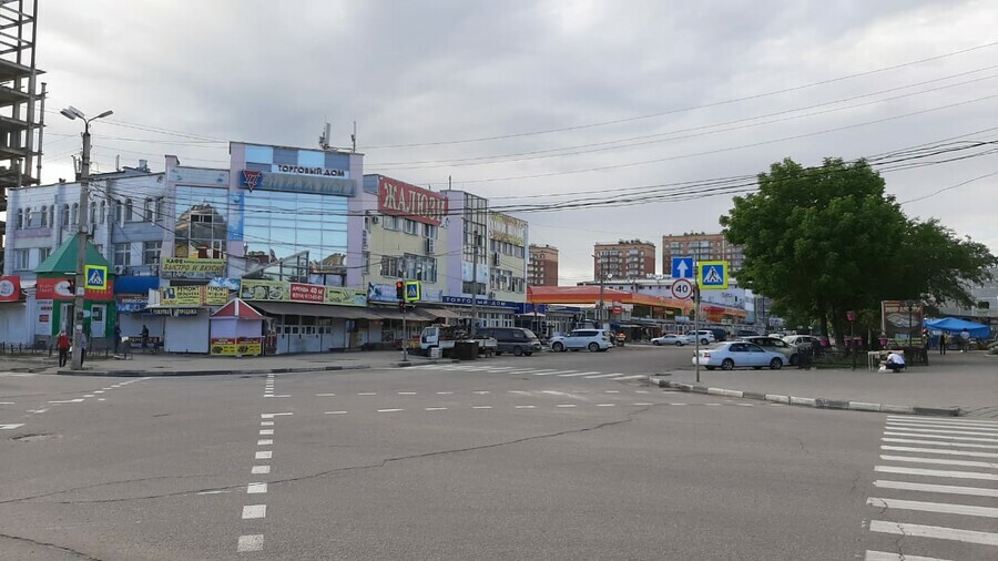 В Благовещенске полностью закроют для движения перекресток возле китайского рынка